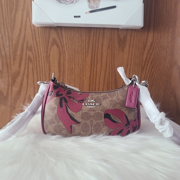 Coach Pink and Brown Teri mini bag - Picture 2 of 13